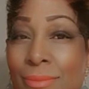 Meet your Posher, Shirley